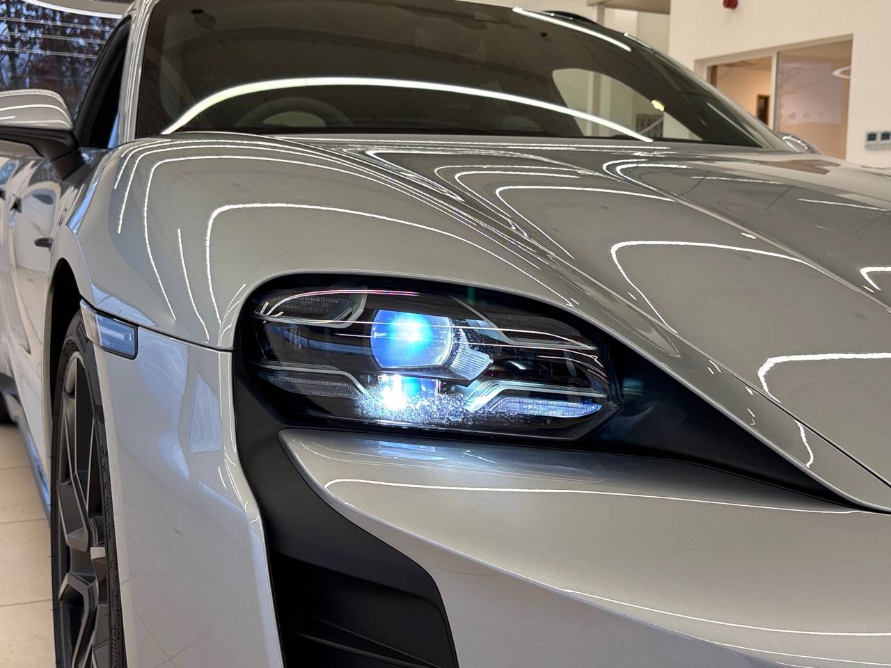 Taycan GTS SPORT TURISMO (1) image 11