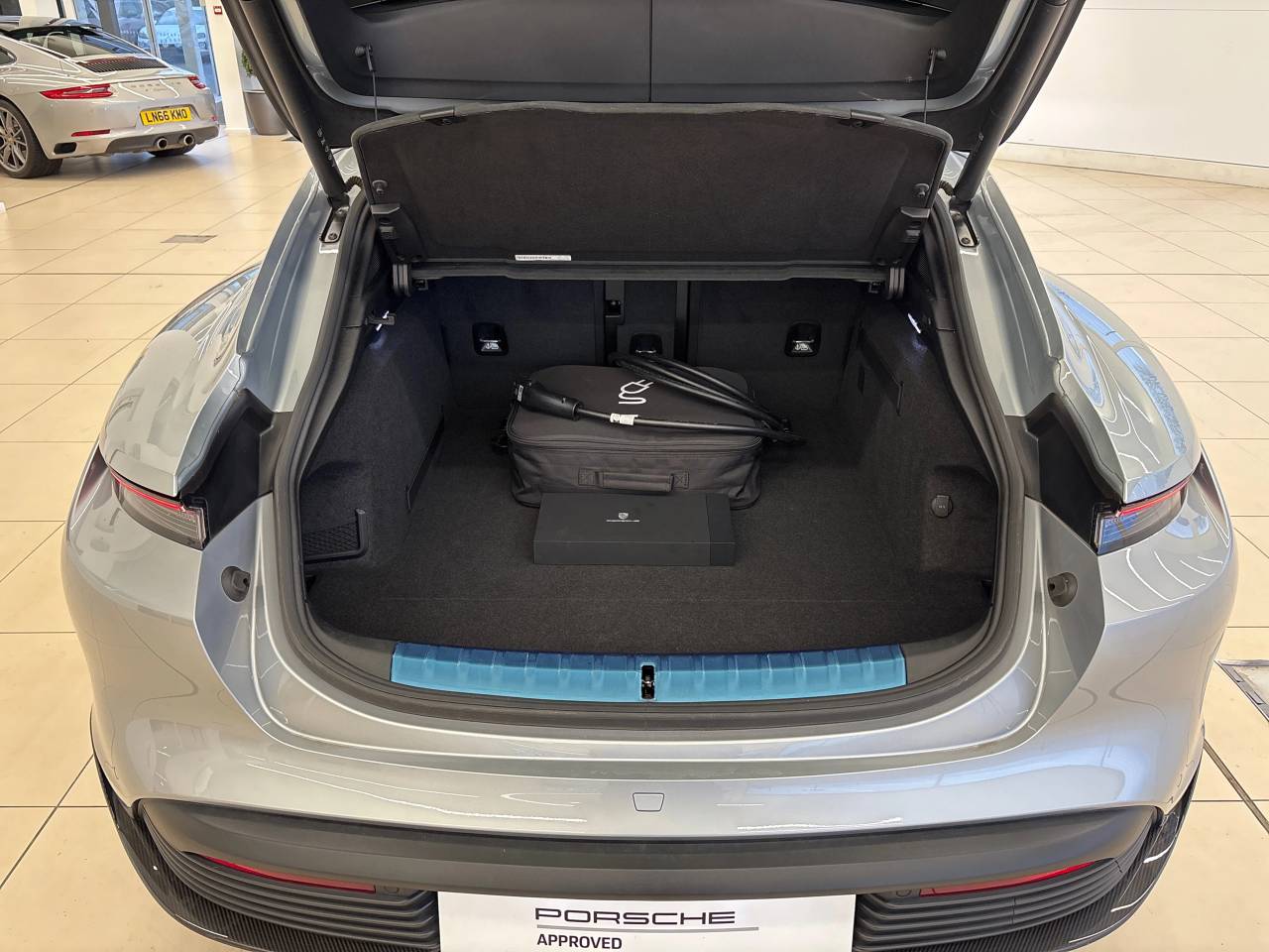 Taycan GTS SPORT TURISMO (1) image 49