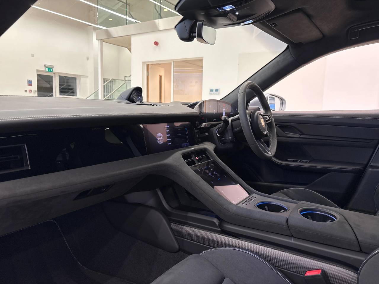 Taycan GTS SPORT TURISMO (1) image 25