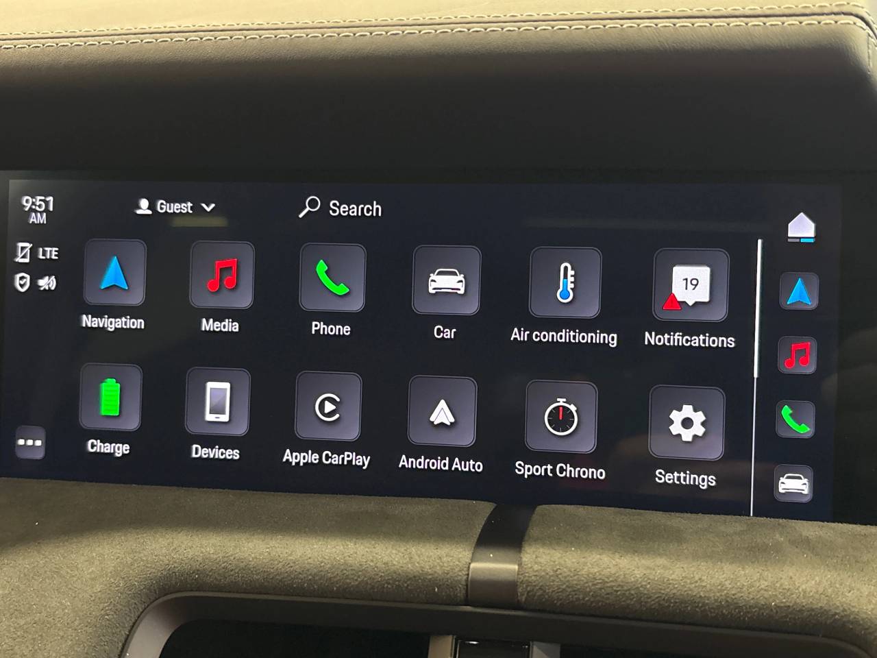 Taycan GTS SPORT TURISMO (1) image 31