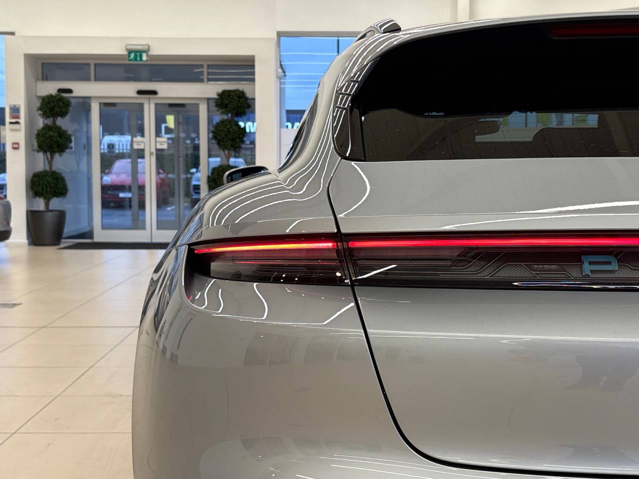 Taycan GTS SPORT TURISMO (1) image 16