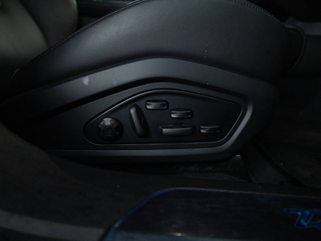 Taycan 4S CROSS TURISMO (19) image 37