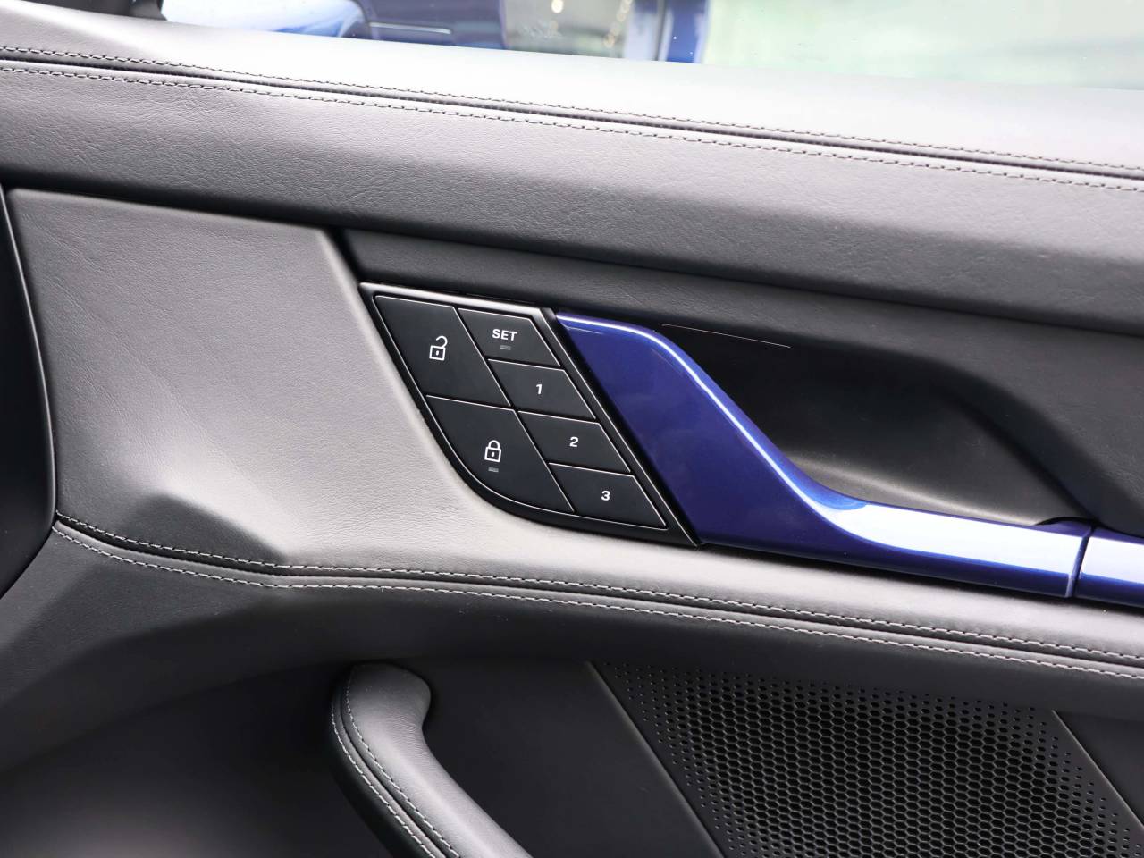 Taycan GTS SPORT TURISMO (21) image 25