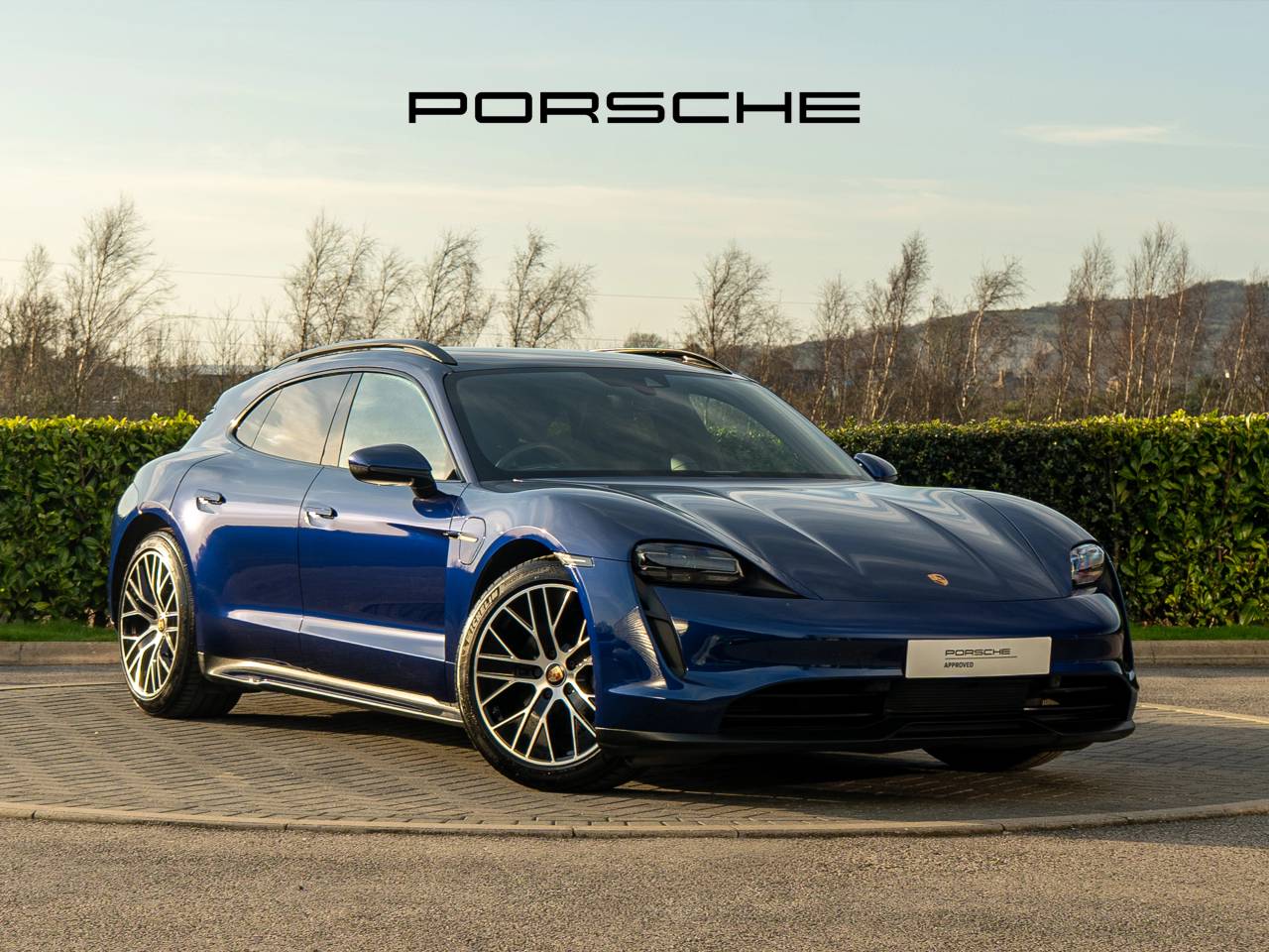 Taycan BASE SPORT TURISMO