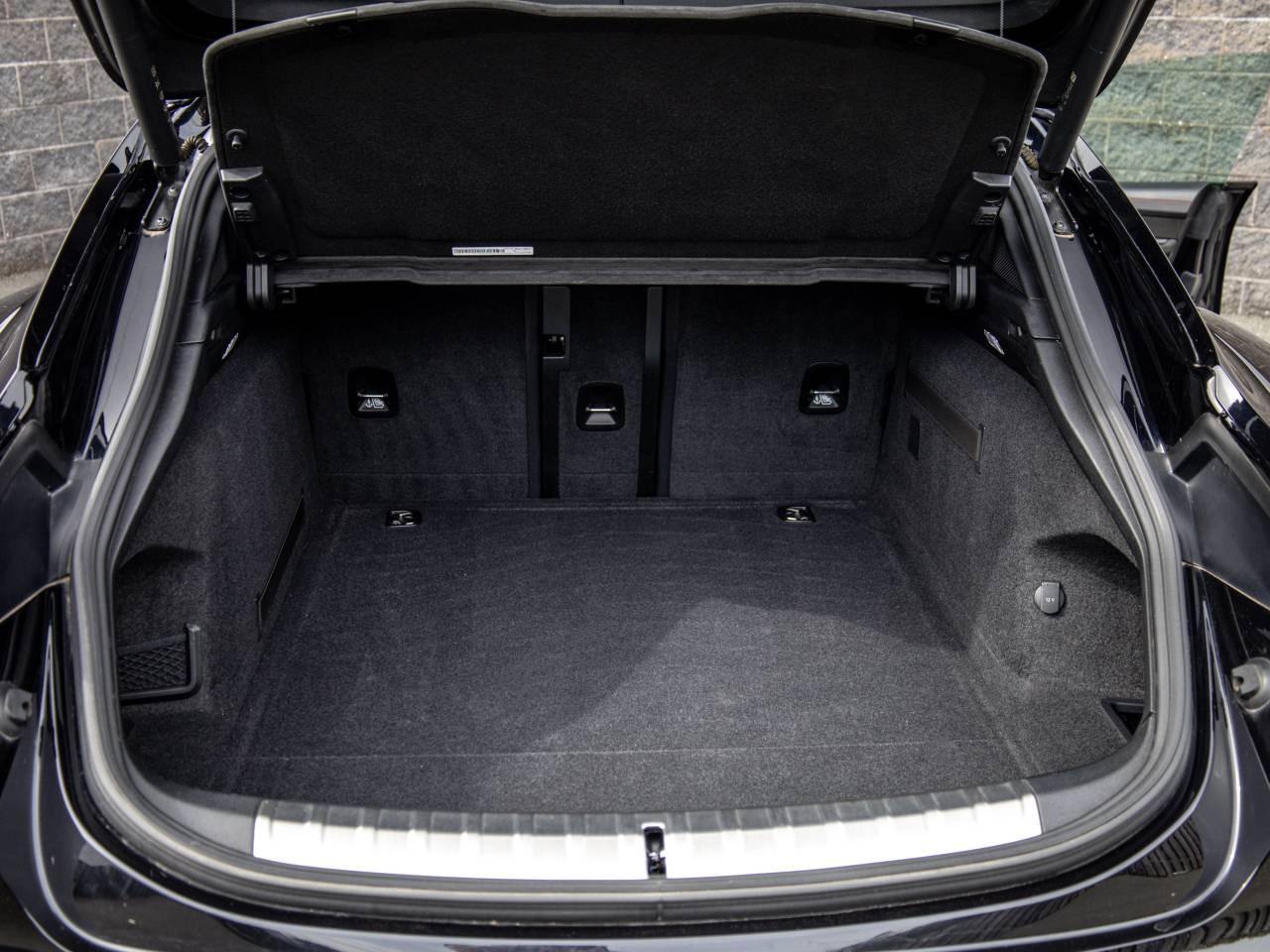 Taycan GTS SPORT TURISMO (13) image 36