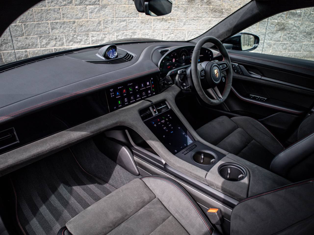 Taycan GTS SPORT TURISMO (13) image 14