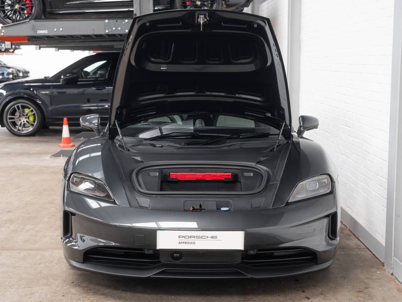 Taycan BASE (1) image 31