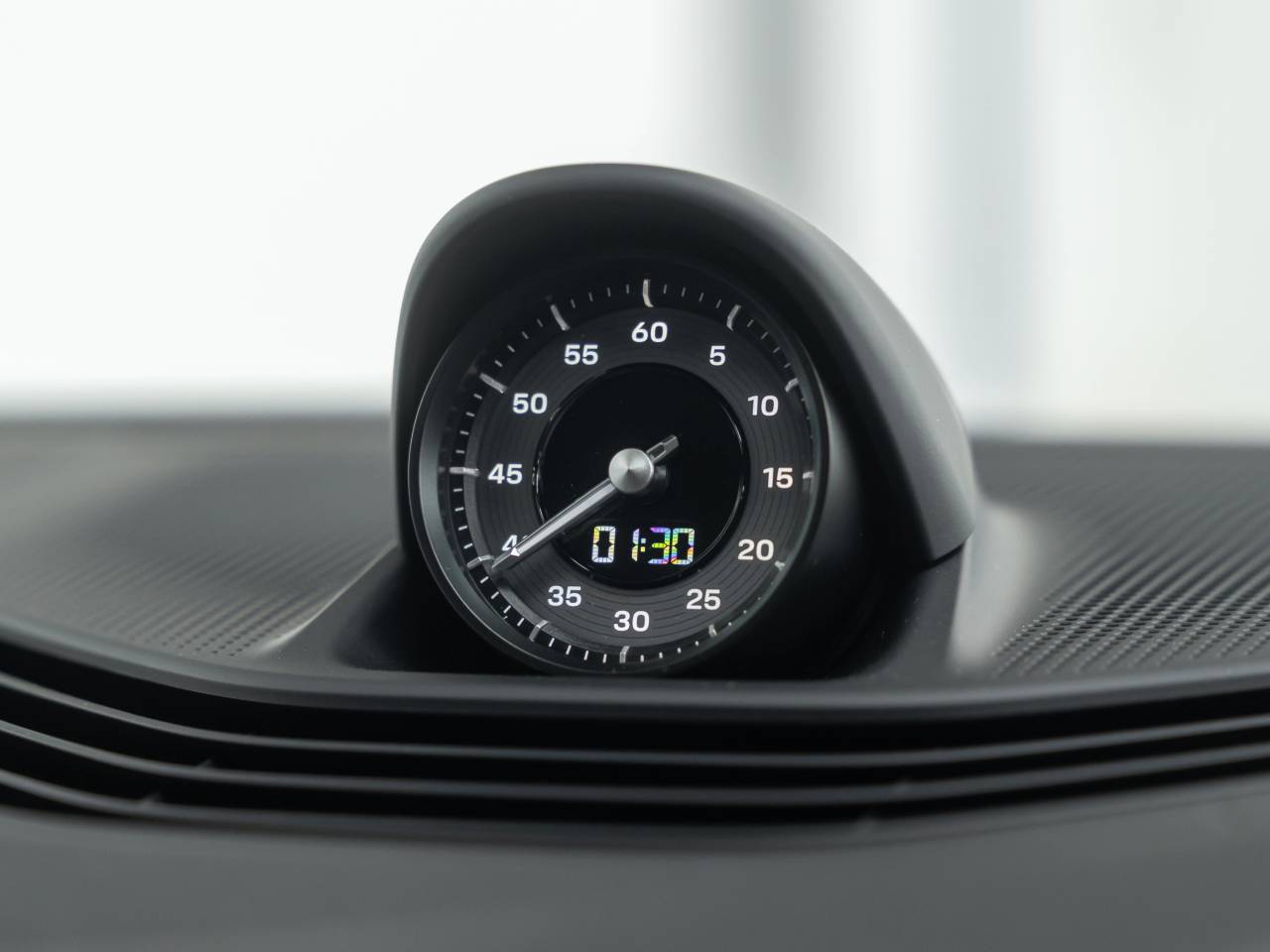 Taycan BASE (1) image 33