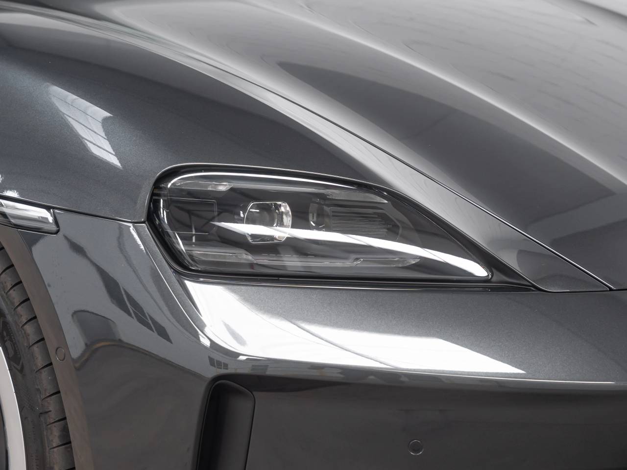 Taycan BASE (1) image 11