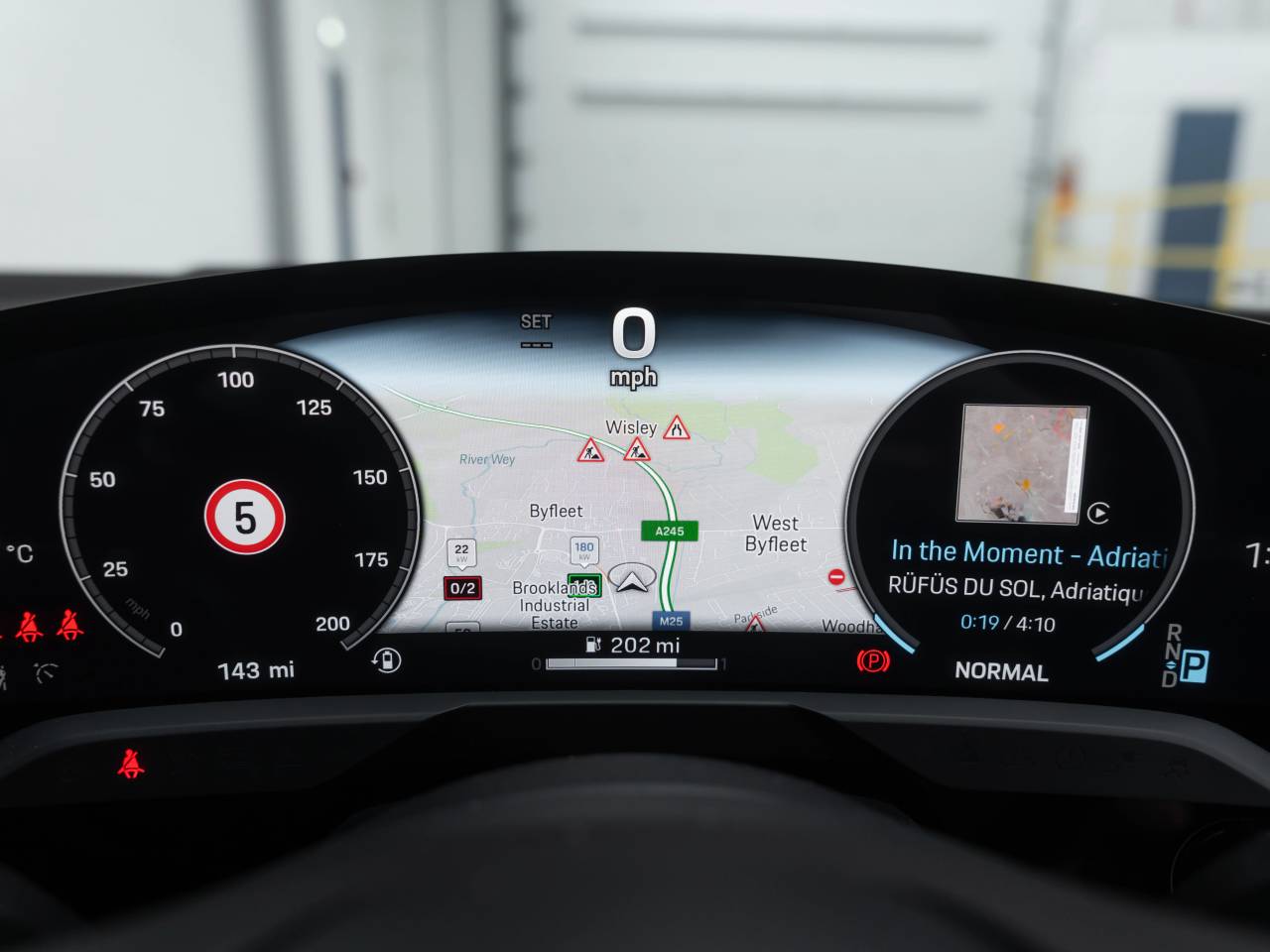 Taycan BASE (1) image 26