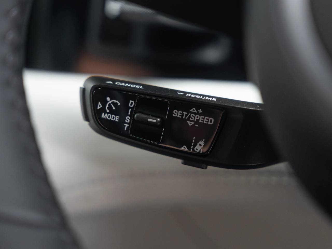 Taycan BASE (1) image 35