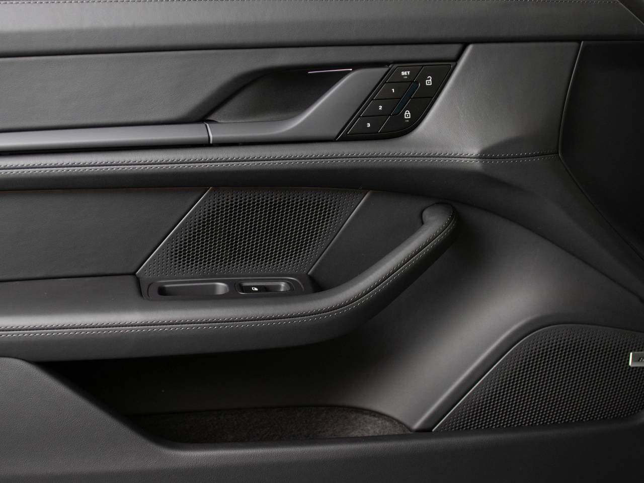 Taycan 4S CROSS TURISMO (4) image 48