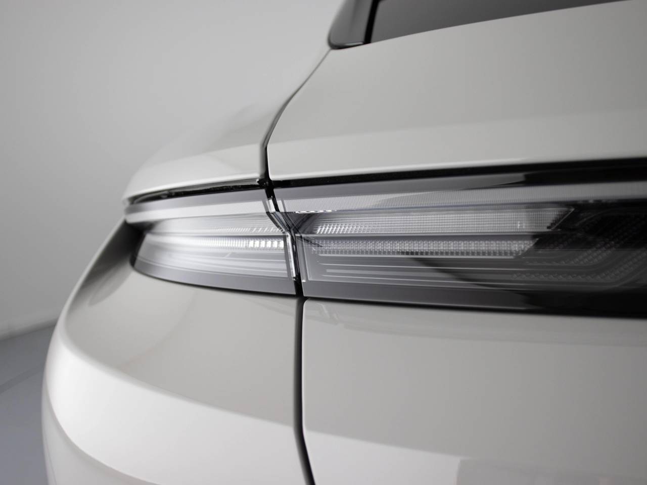 Taycan 4S CROSS TURISMO (4) image 29