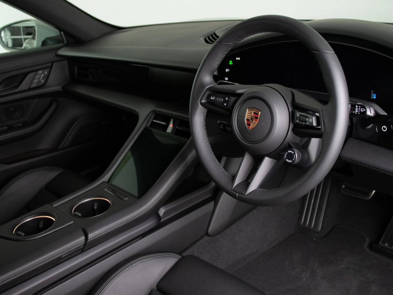 Taycan 4S CROSS TURISMO (4) image 07