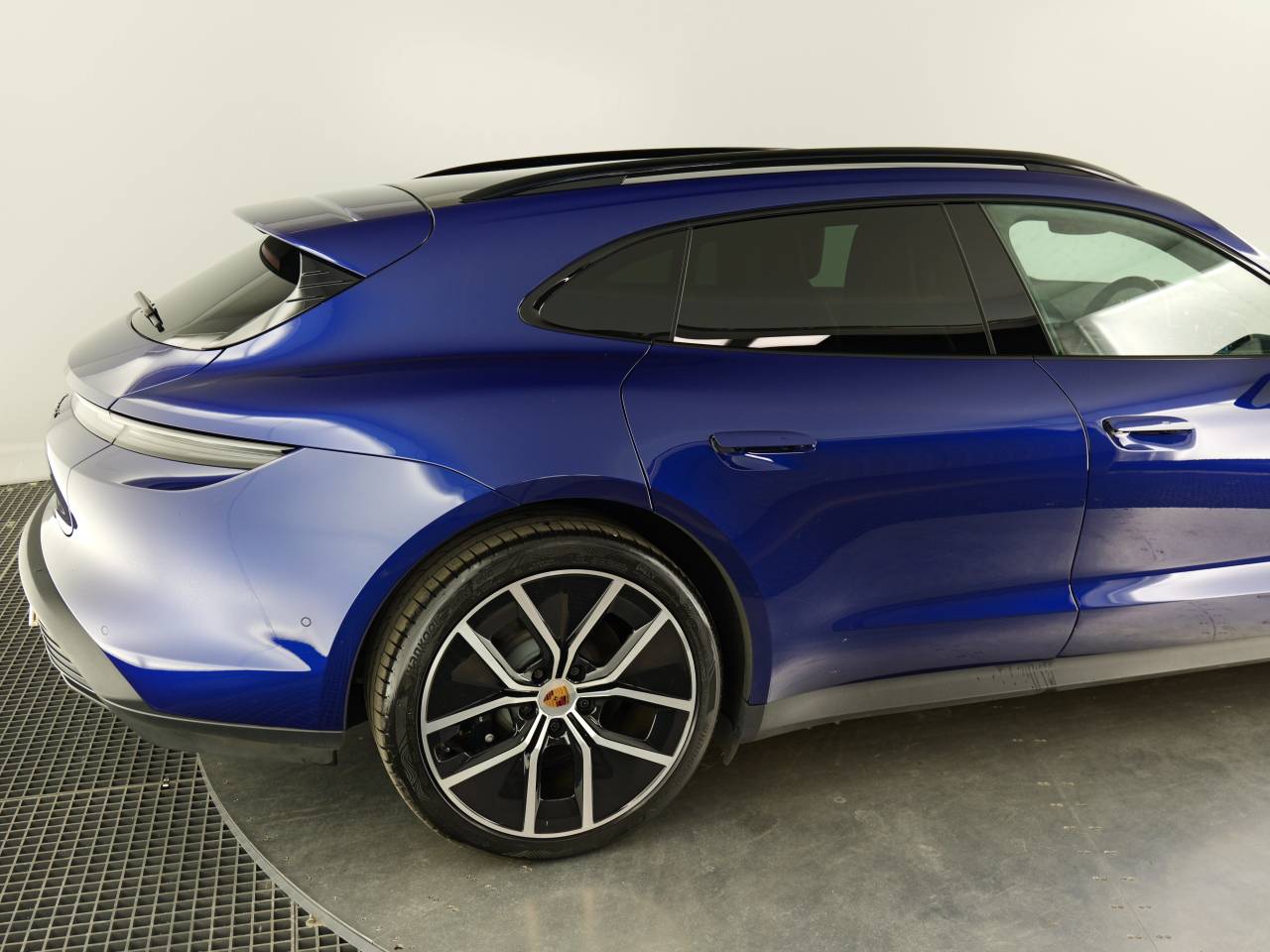 Taycan 4S SPORT TURISMO (7) image 17