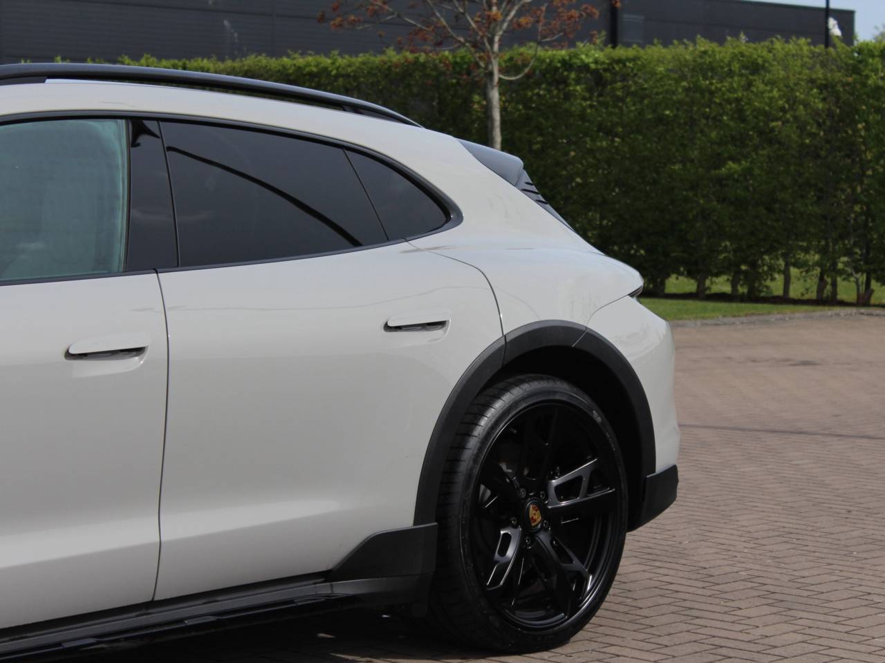 Taycan 4S CROSS TURISMO (10) image 19