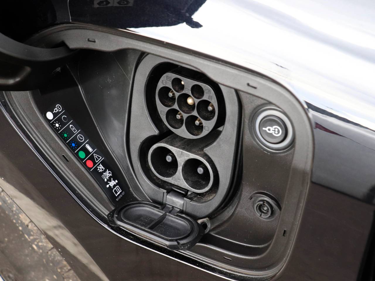 Taycan 4S SPORT TURISMO (11) image 12