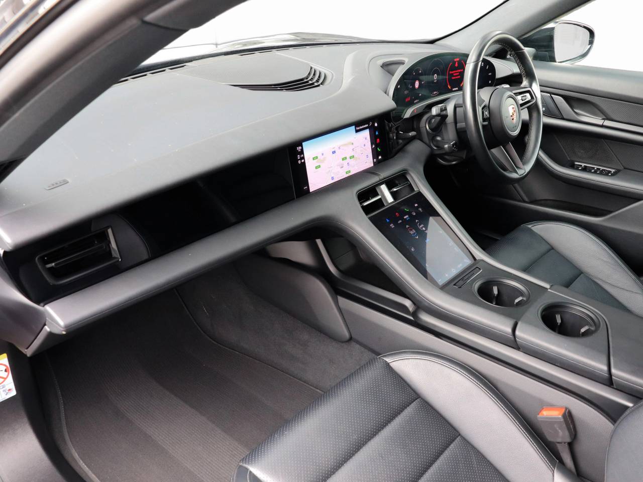 Taycan 4S SPORT TURISMO (11) image 04