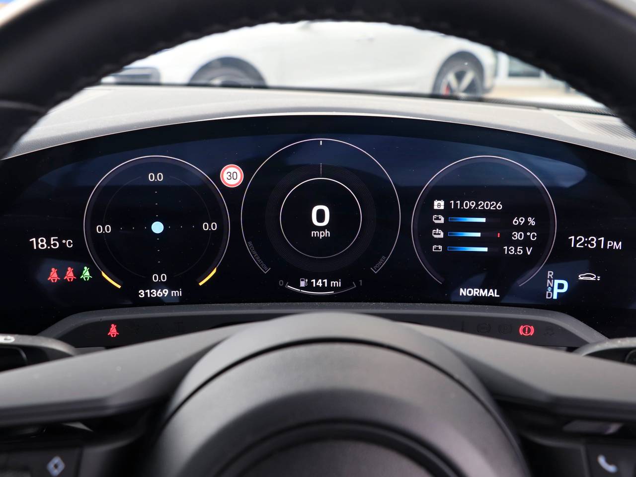 Taycan 4S (79KWH) (13) image 19