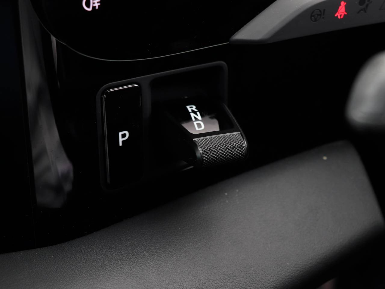 Taycan 4S (79KWH) (13) image 18
