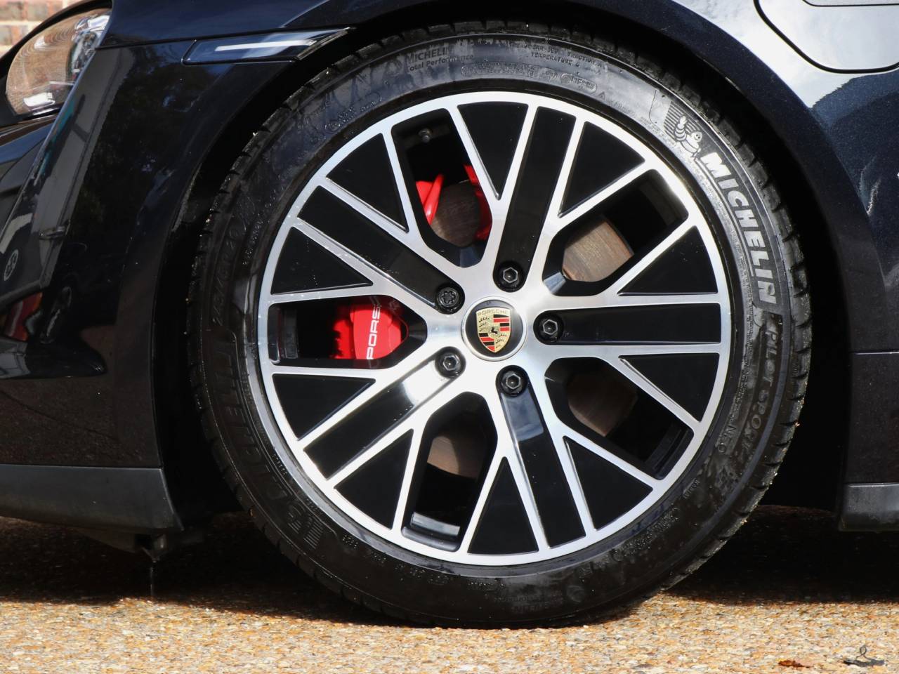 Taycan 4S SPORT TURISMO (10) image 16