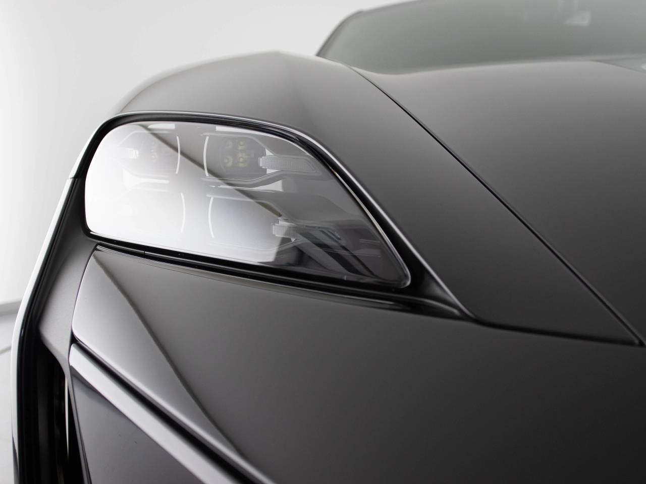 Taycan TURBO S image 33