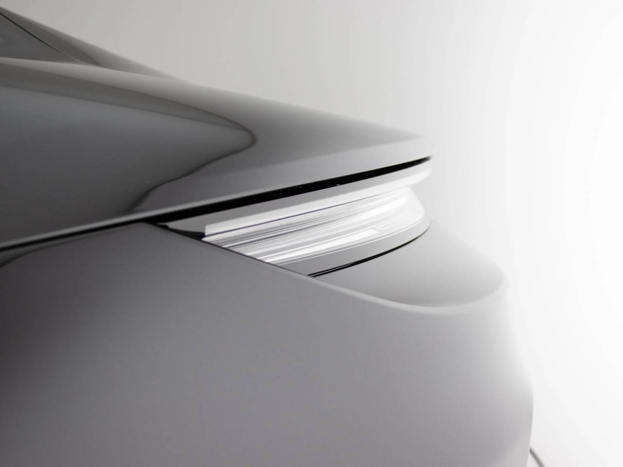 Taycan TURBO S image 29