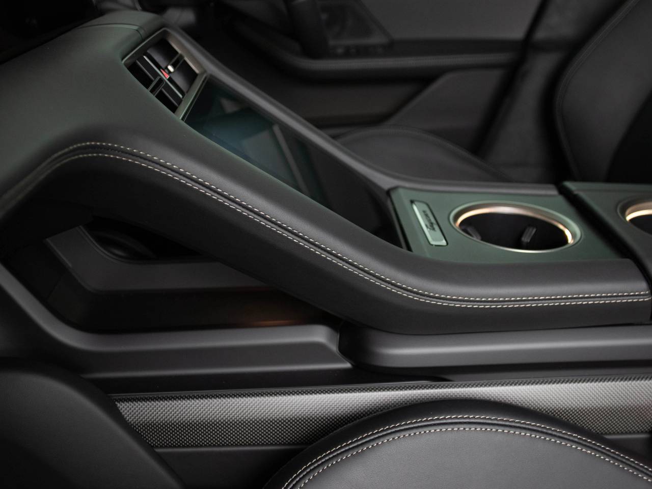 Taycan TURBO S image 76