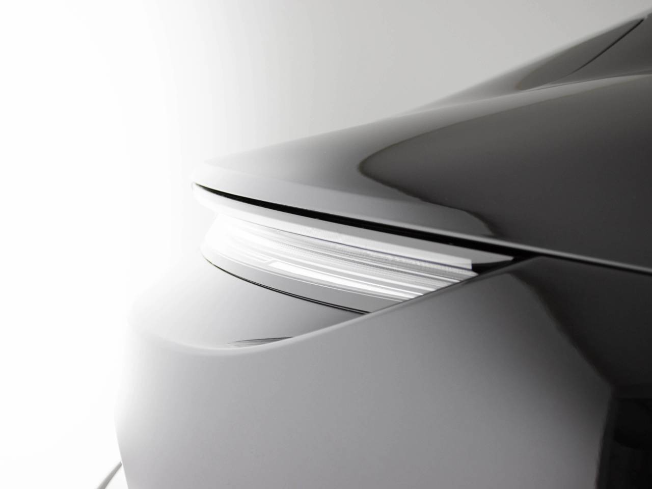 Taycan TURBO S image 35