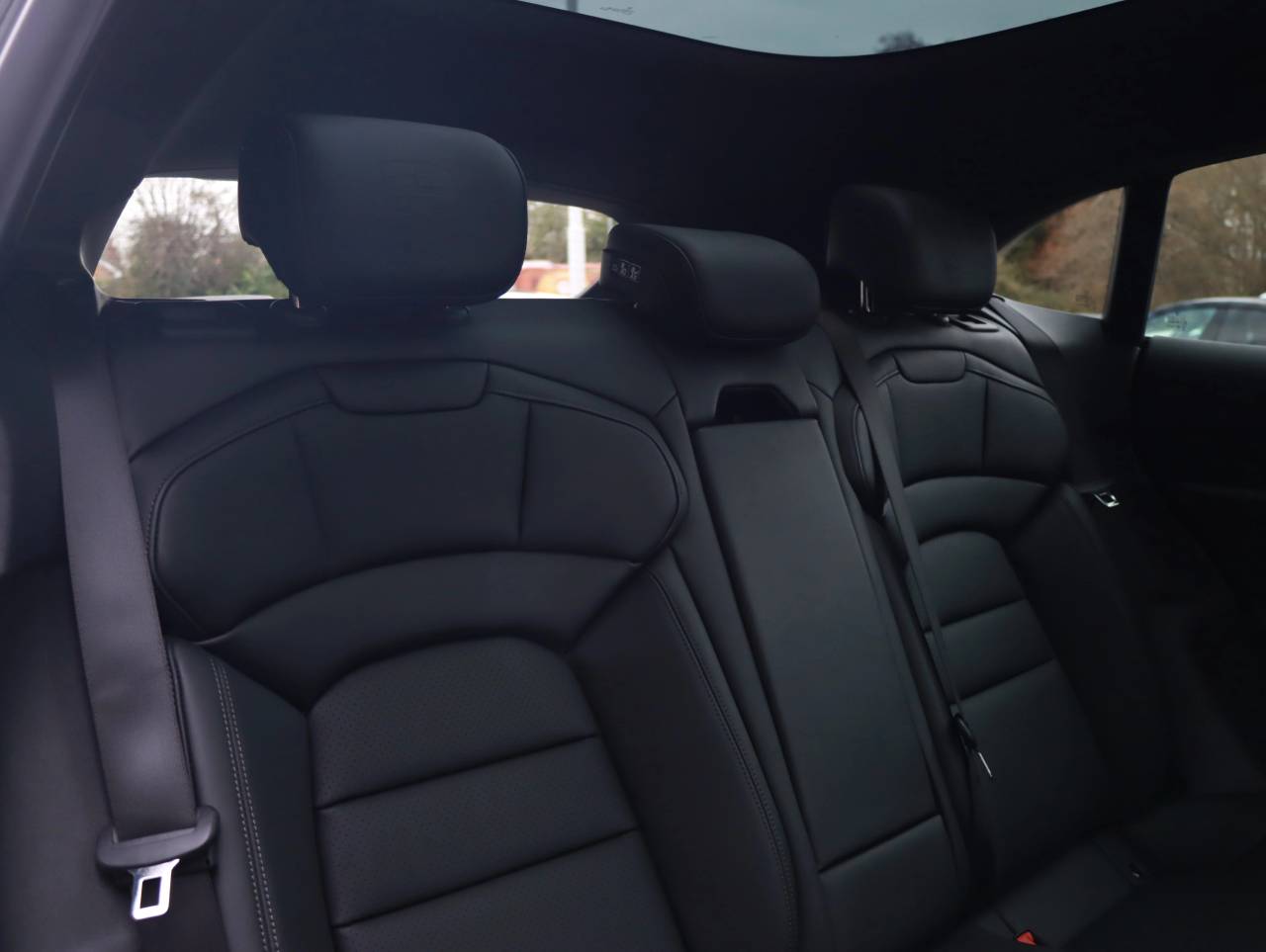 Taycan 4S CROSS TURISMO (38) image 26