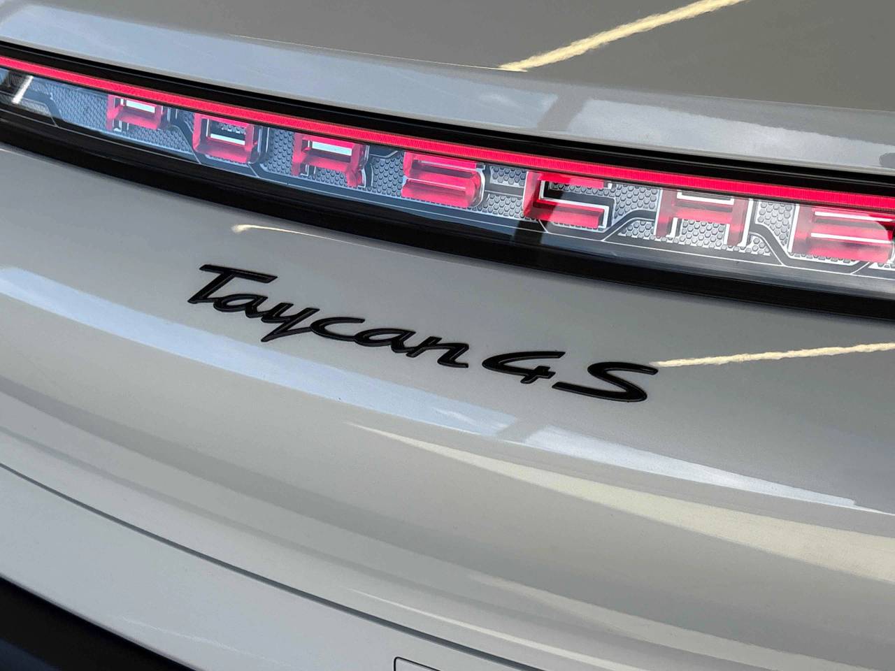 Taycan 4S CROSS TURISMO (12) image 17