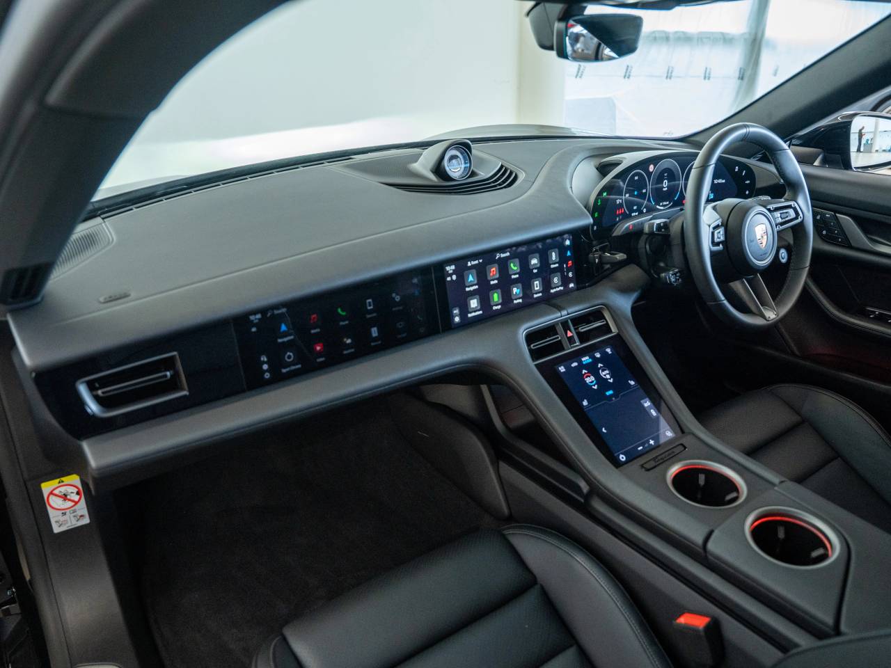 Taycan 4S CROSS TURISMO (7) image 07