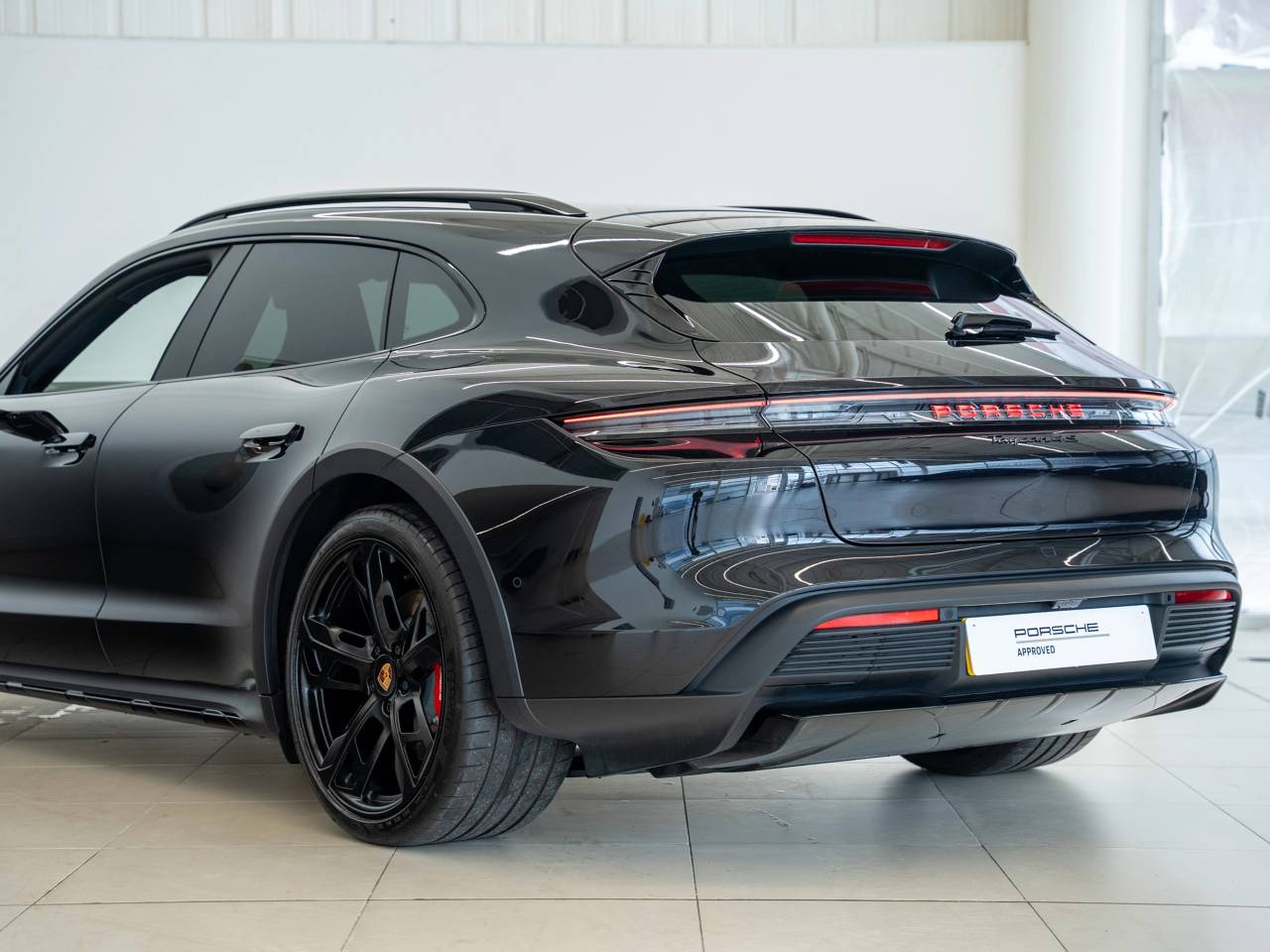 Taycan 4S CROSS TURISMO (7) image 24