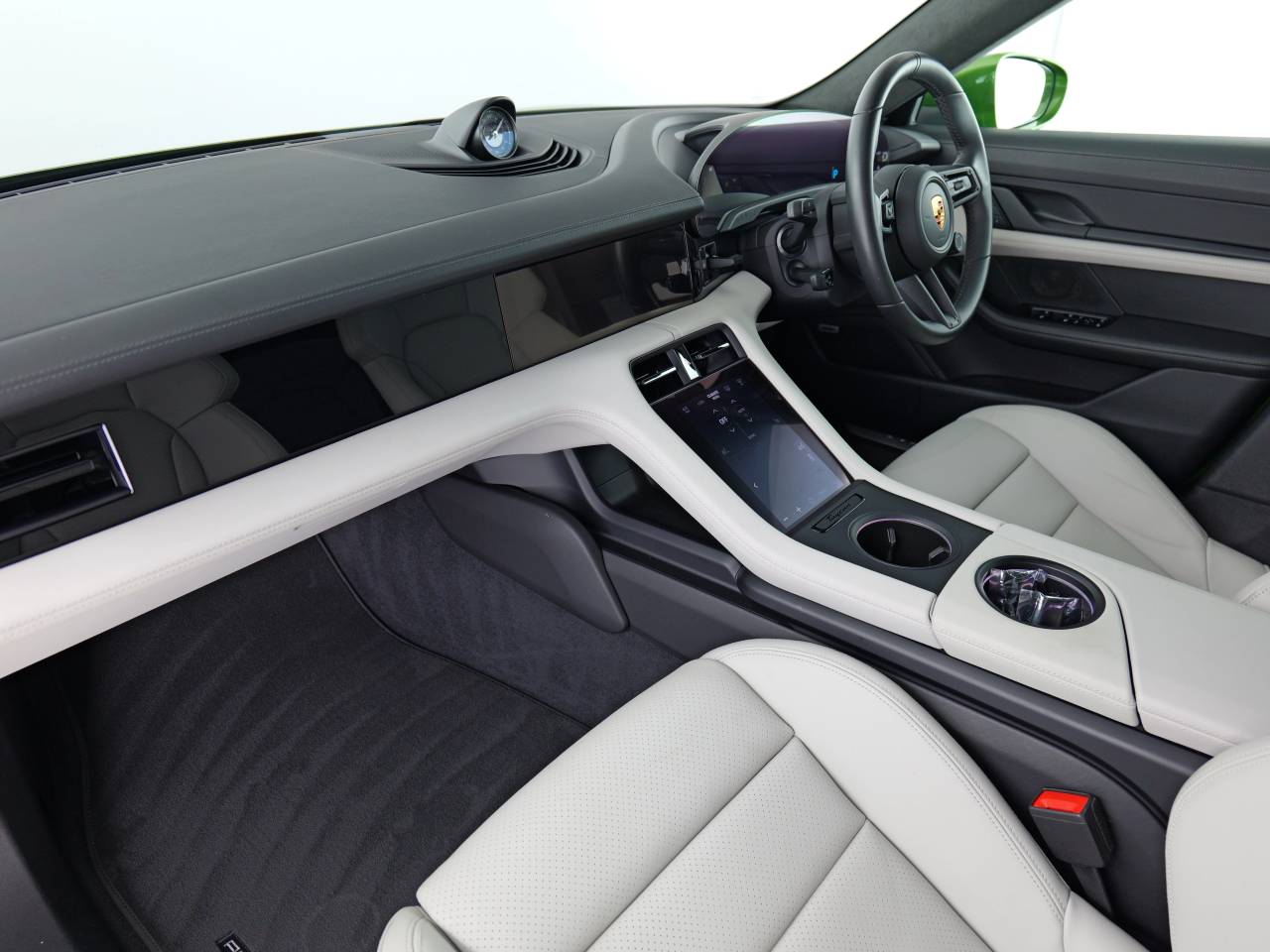 Taycan TURBO CROSS TURISMO (8) image 05