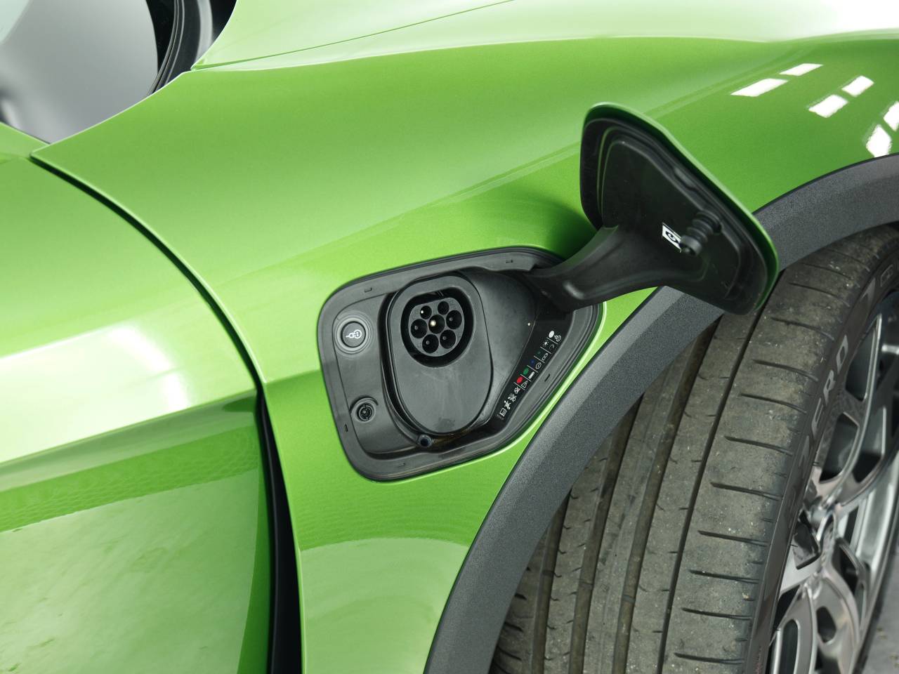 Taycan TURBO CROSS TURISMO (8) image 14