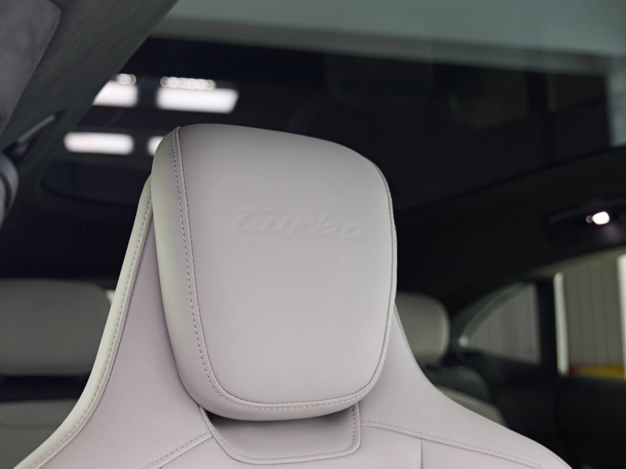 Taycan TURBO CROSS TURISMO (8) image 38