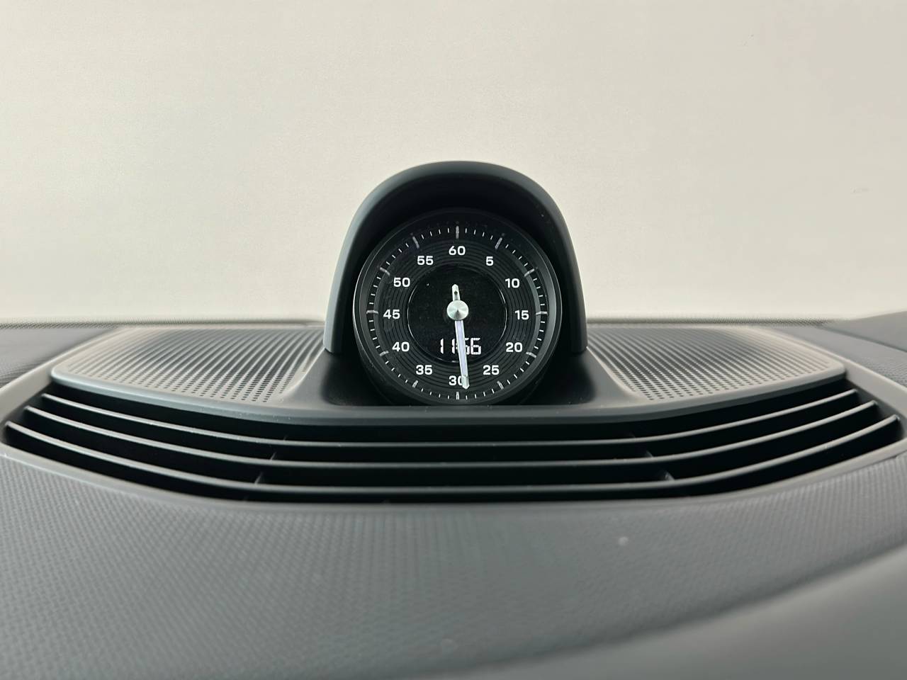 Taycan 4S SPORT TURISMO (22) image 21