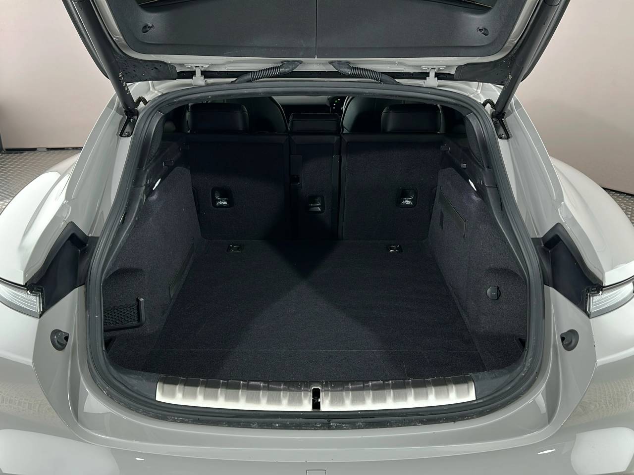 Taycan 4S SPORT TURISMO (22) image 10