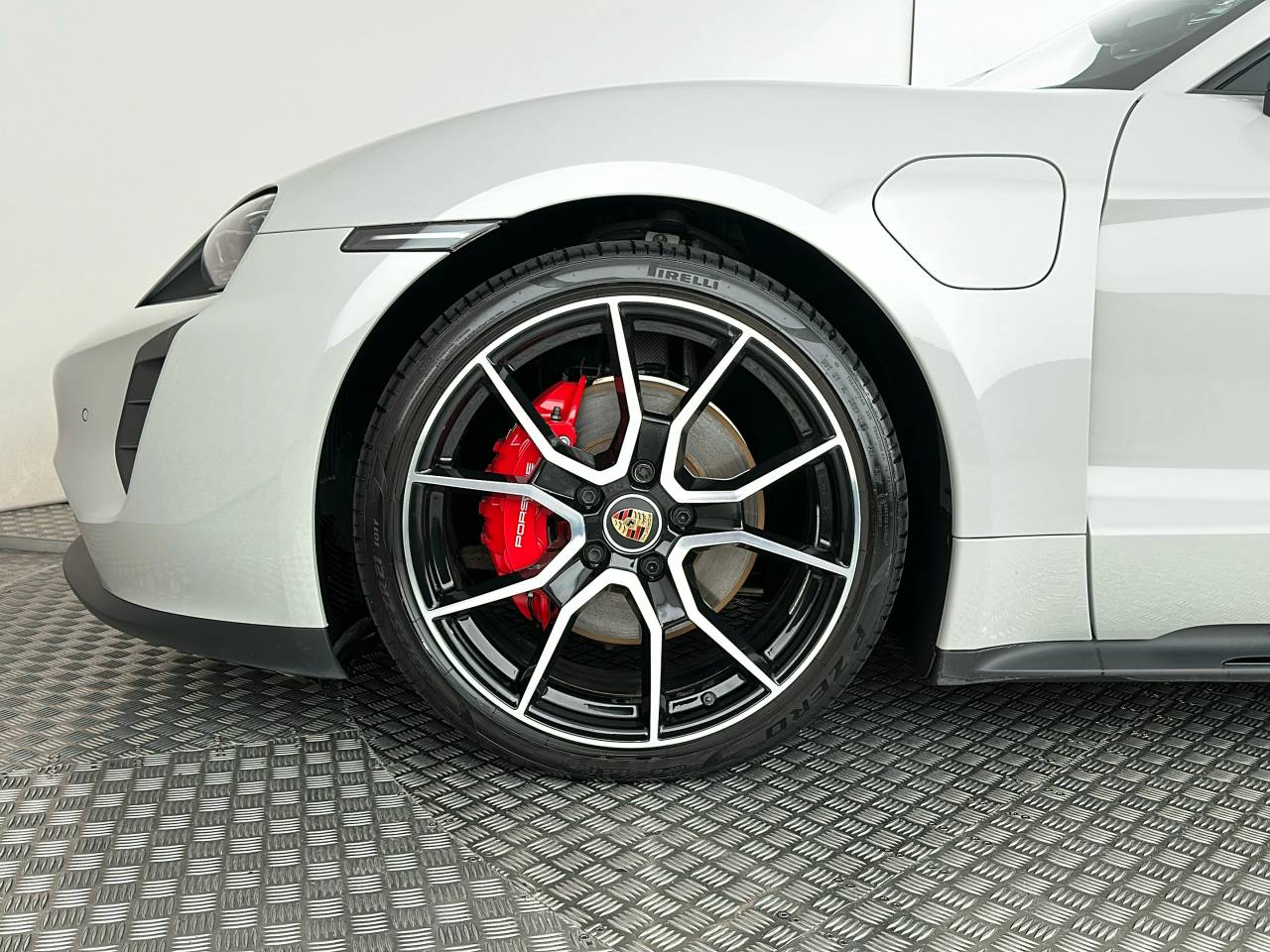 Taycan 4S SPORT TURISMO (22) image 06