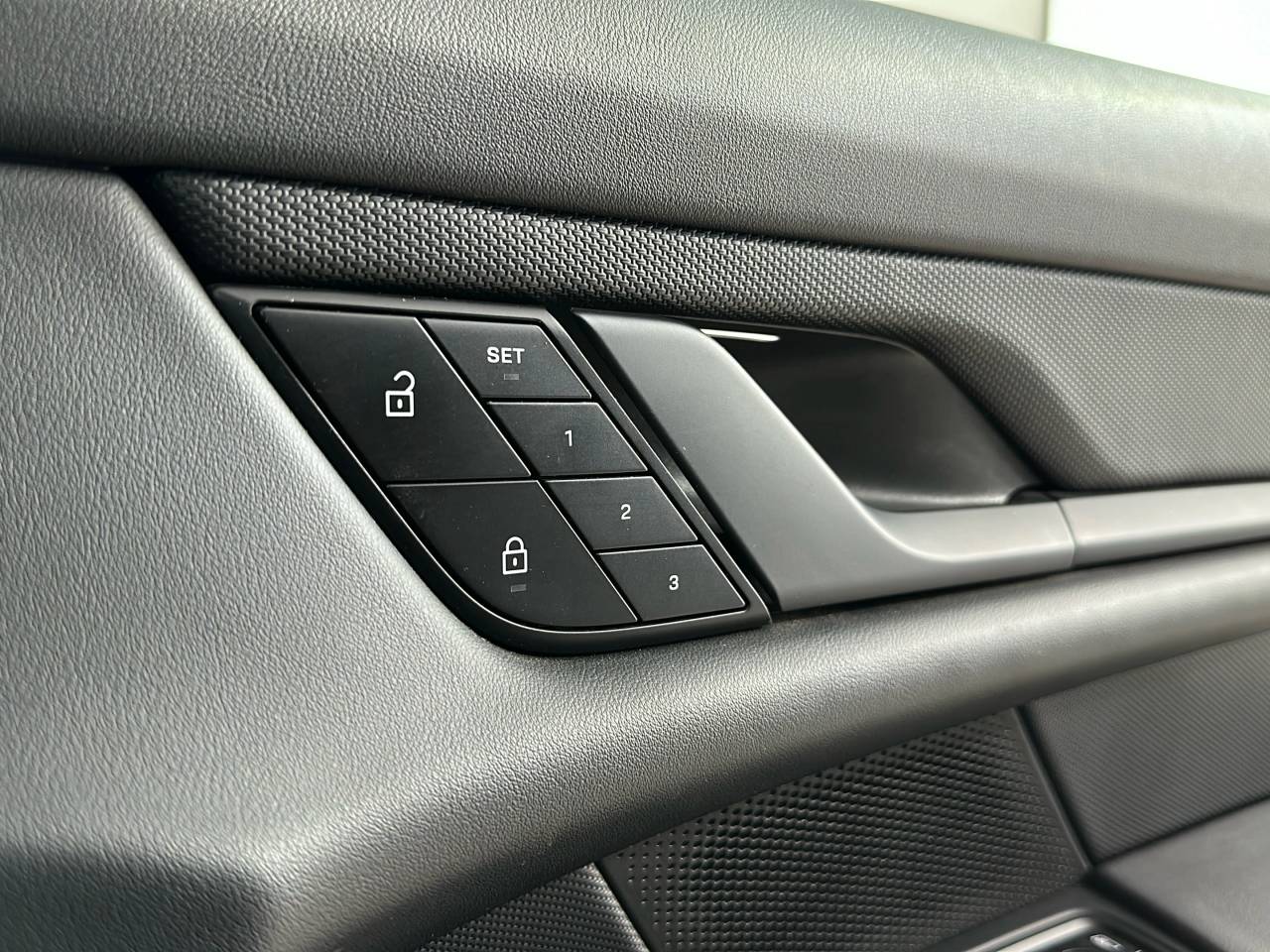 Taycan 4S SPORT TURISMO (22) image 31