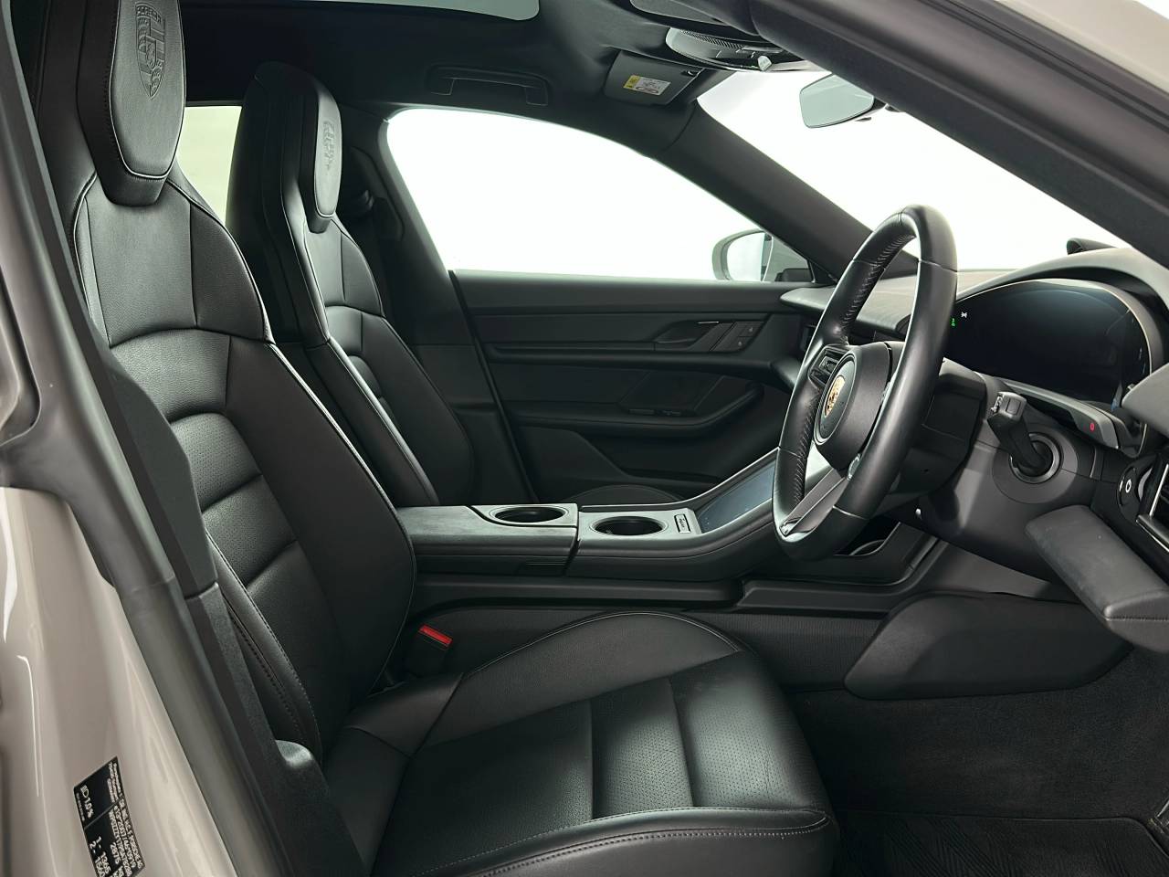 Taycan 4S SPORT TURISMO (22) image 05