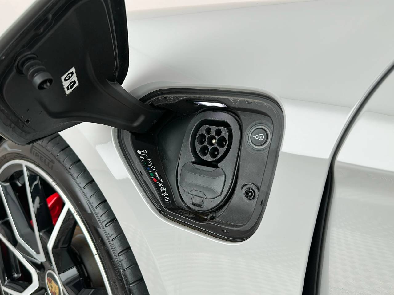 Taycan 4S SPORT TURISMO (22) image 27