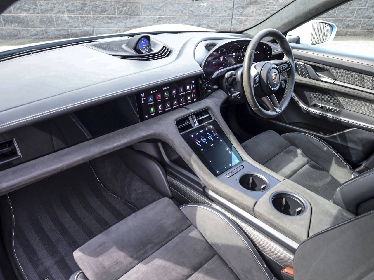 Taycan GTS SPORT TURISMO (12) image 15