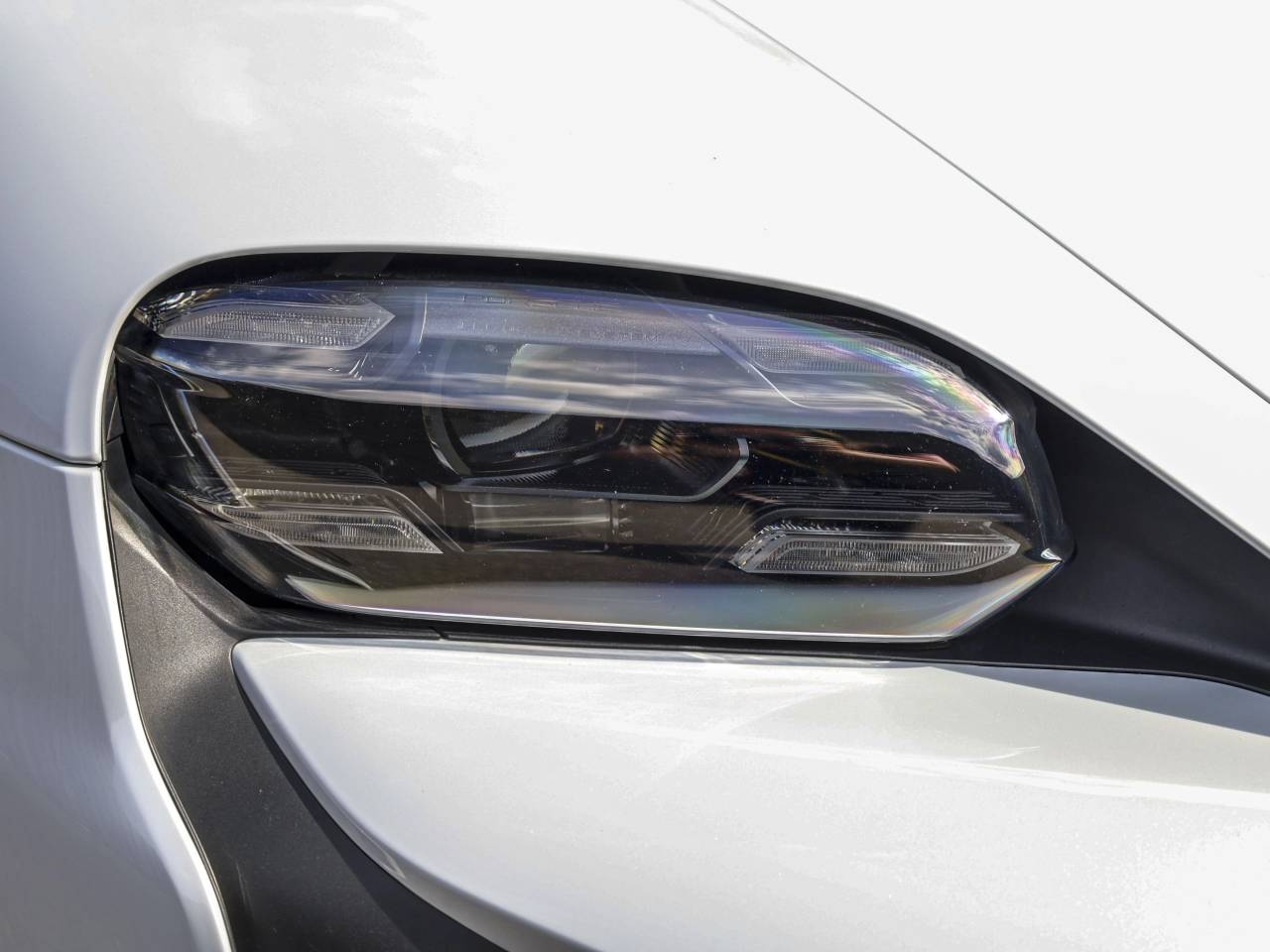 Taycan GTS SPORT TURISMO (12) image 12