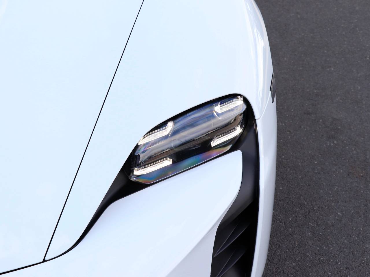 Taycan GTS SPORT TURISMO (12) image 10