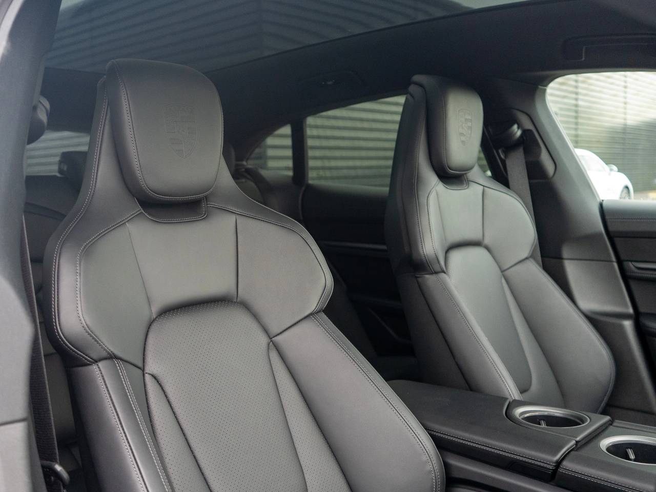 Taycan 4S CROSS TURISMO (19) image 35