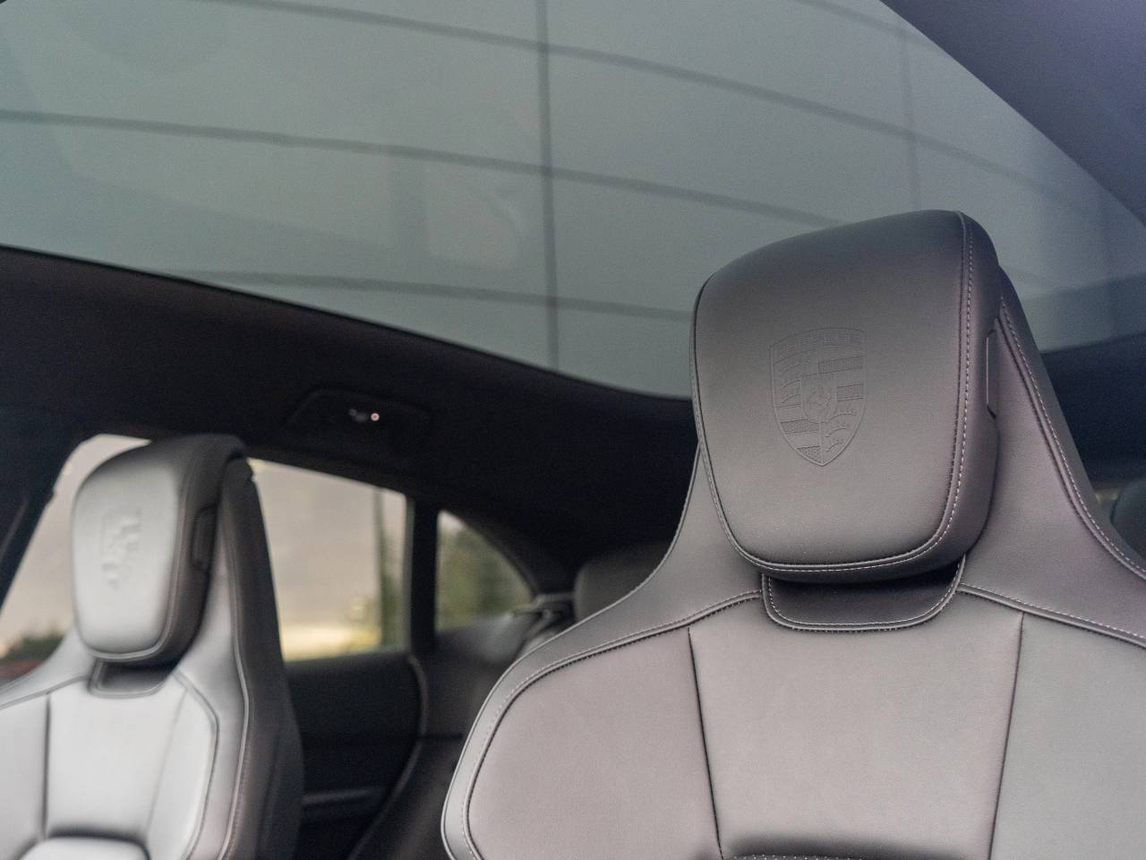 Taycan 4S CROSS TURISMO (19) image 24