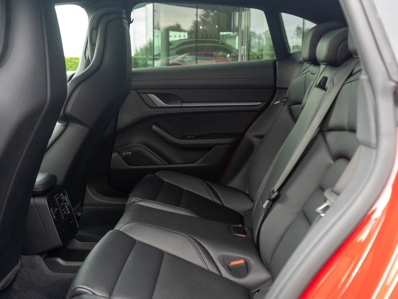 Taycan 4S CROSS TURISMO (19) image 27