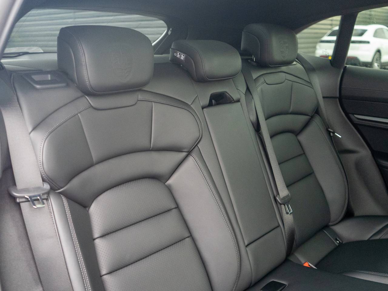 Taycan 4S CROSS TURISMO (19) image 37