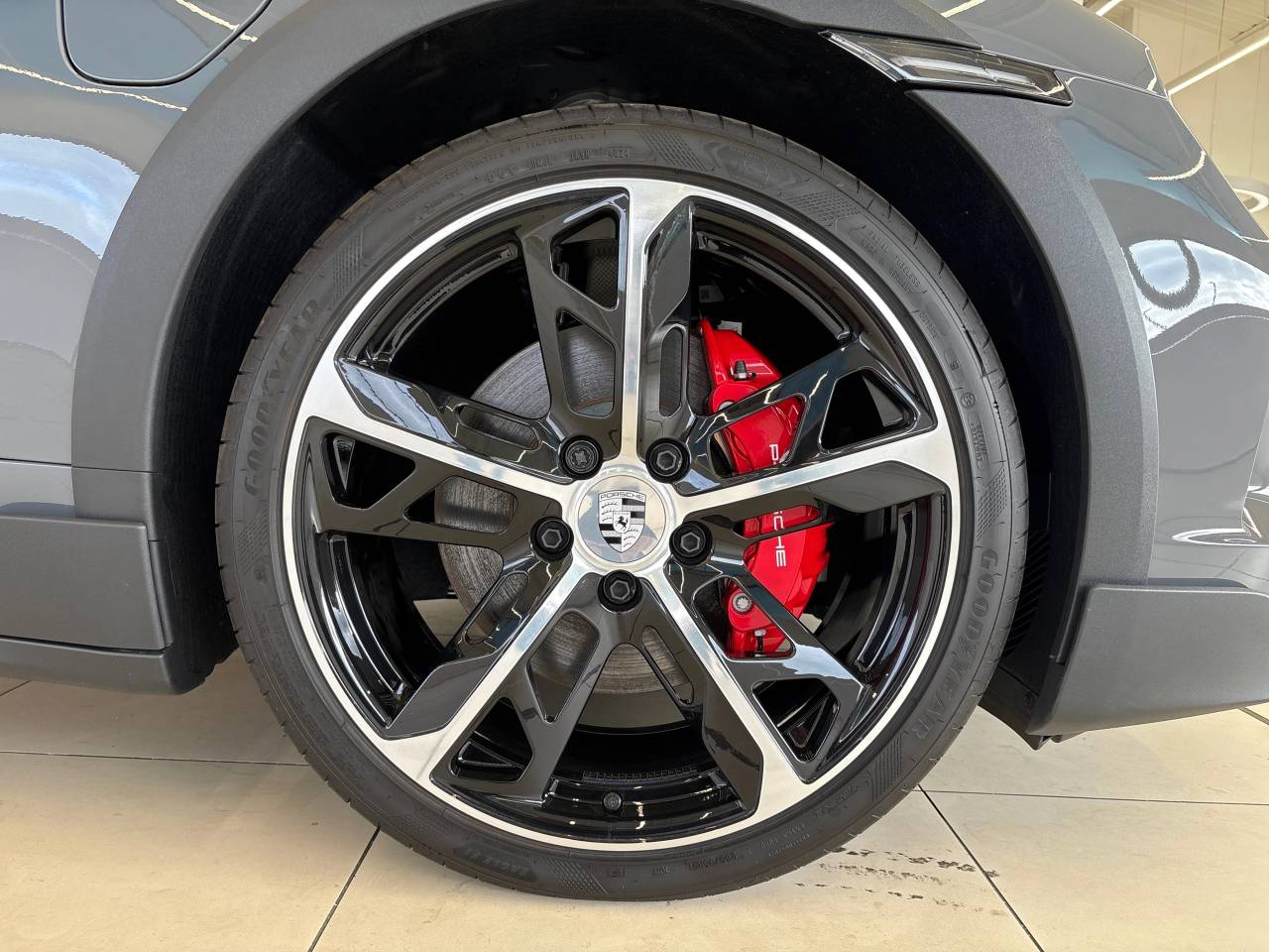 Taycan 4S CROSS TURISMO (11) image 19